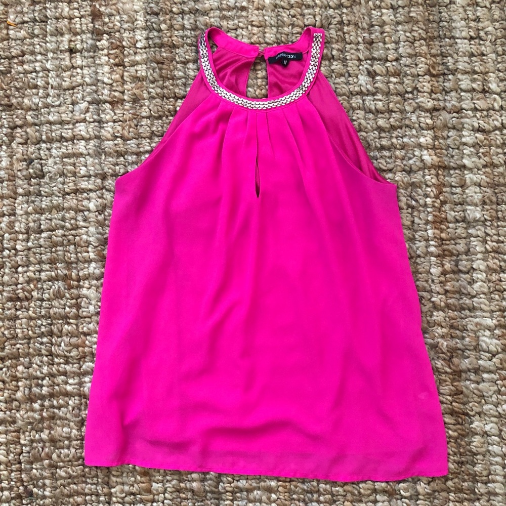 🚨 SOLD 🚨 Hot pink high neck tank top w/ keyhole